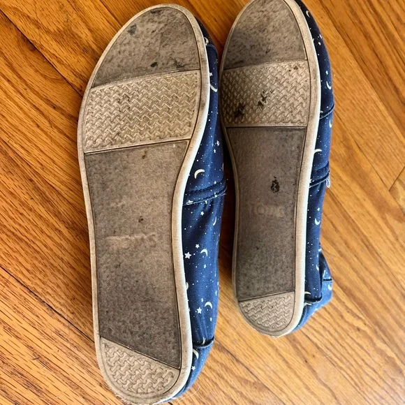 TOMS Navy Celestial Print Slip-Ons - Picture 2 of 4